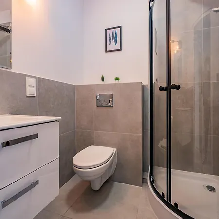 I Przy Parku Reagana Blisko Plazy *